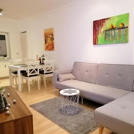 Schoene Wohnung, Zwei Schlafzimmer, Zentrumsnah, Erdgeschoss In Greifswald Dış mekan fotoğraf