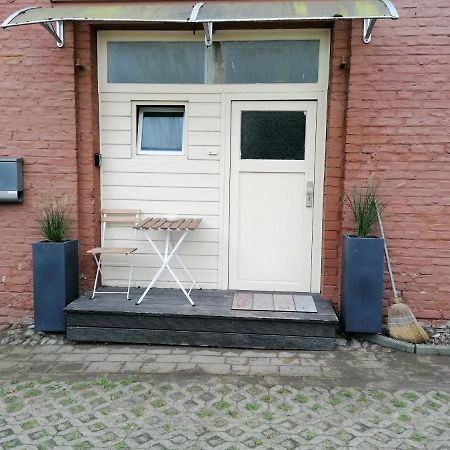 Schoene Wohnung, Zwei Schlafzimmer, Zentrumsnah, Erdgeschoss In Greifswald Dış mekan fotoğraf